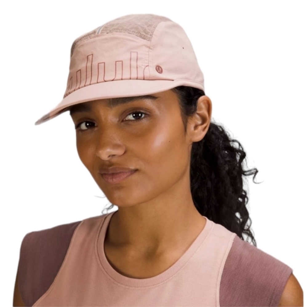 Lululemon  Drawcord Hiking‎ Cap Designed for Hiking Size S/M  NWT